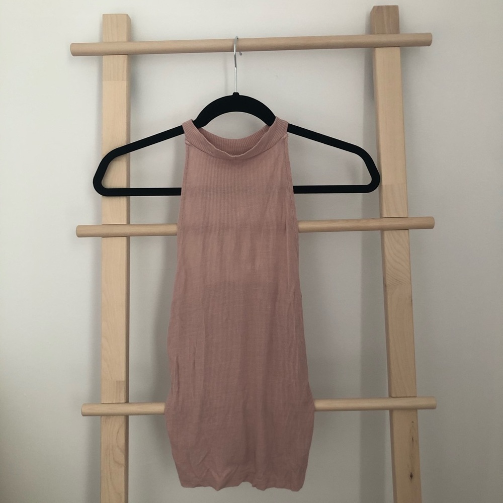 American eagle pink halter in small